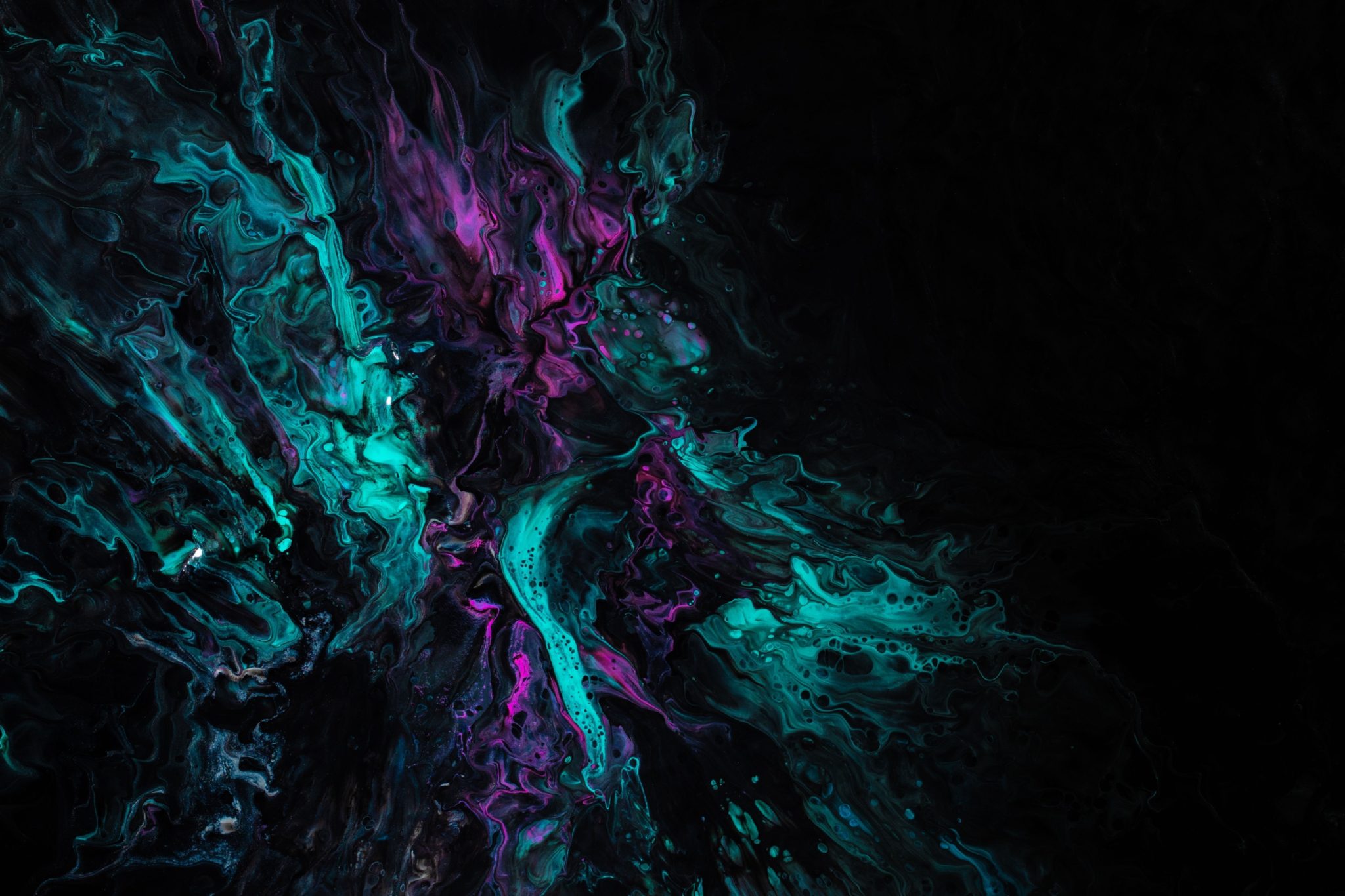 pawel-czerwinski-z7prq6BtPE4-unsplash
